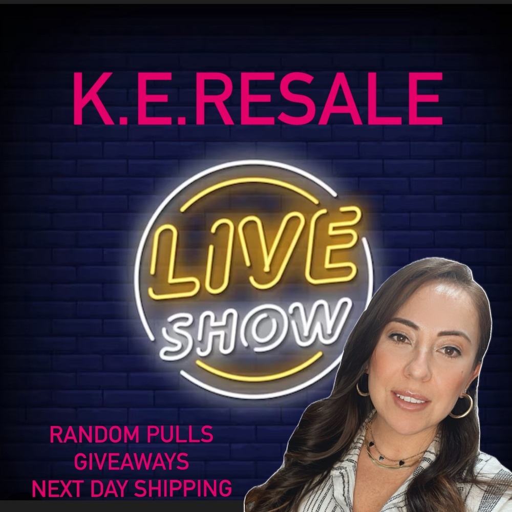 LAST SHOW EVER. Closing my Poshmark closet Sunday SHOW. No cancellations.